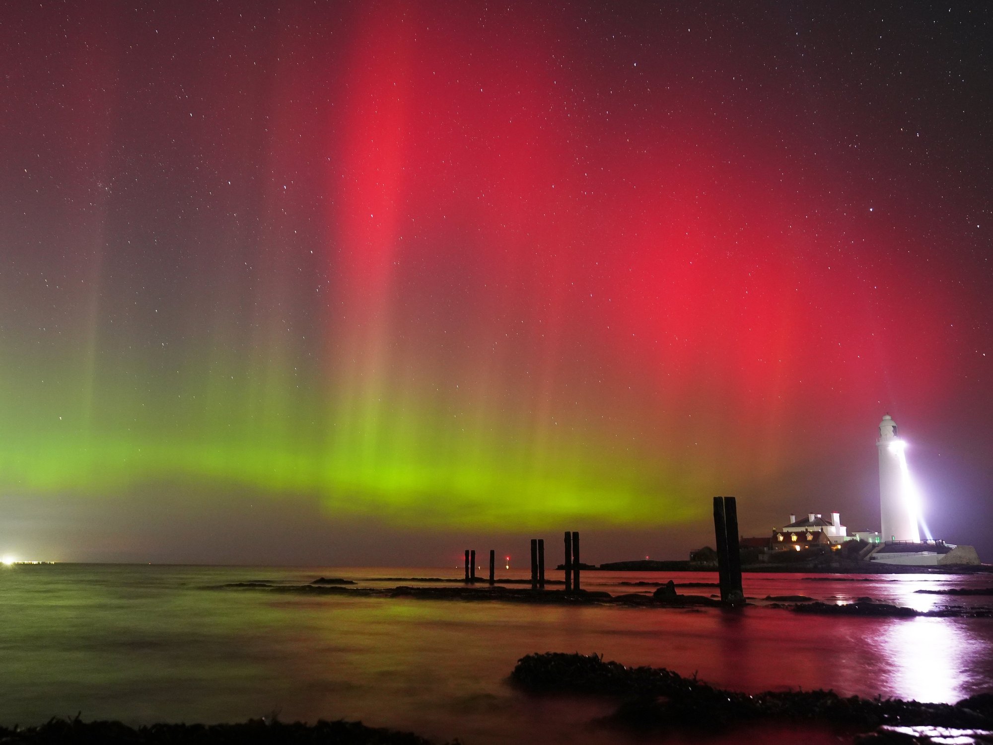 Northern Lights alert issued as millions of Britons set to witness breathtaking light show tonight
