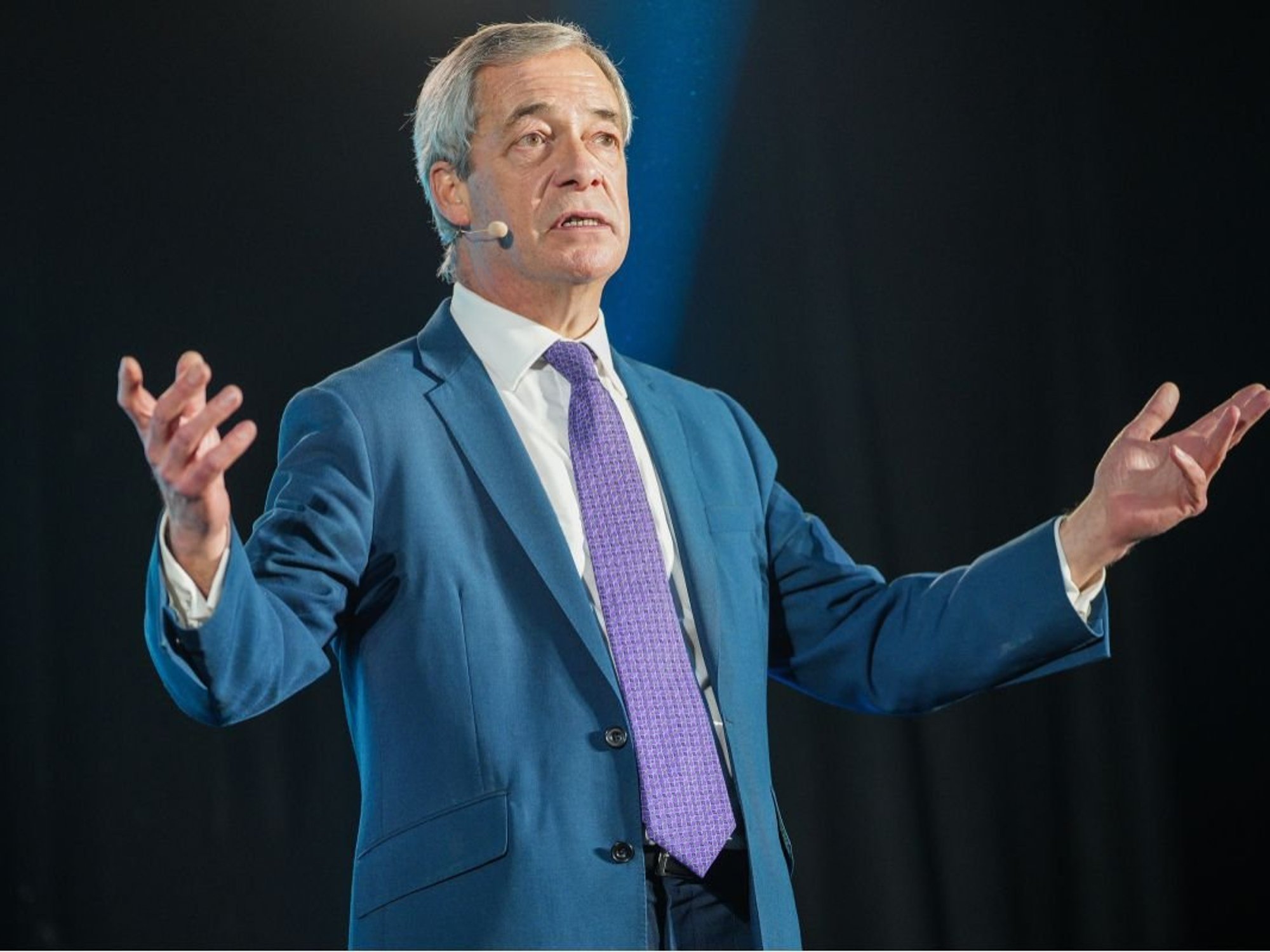 Politics LIVE: Nigel Farage declares 'no doubt' world would be safer if Donald Trump took over Greenland