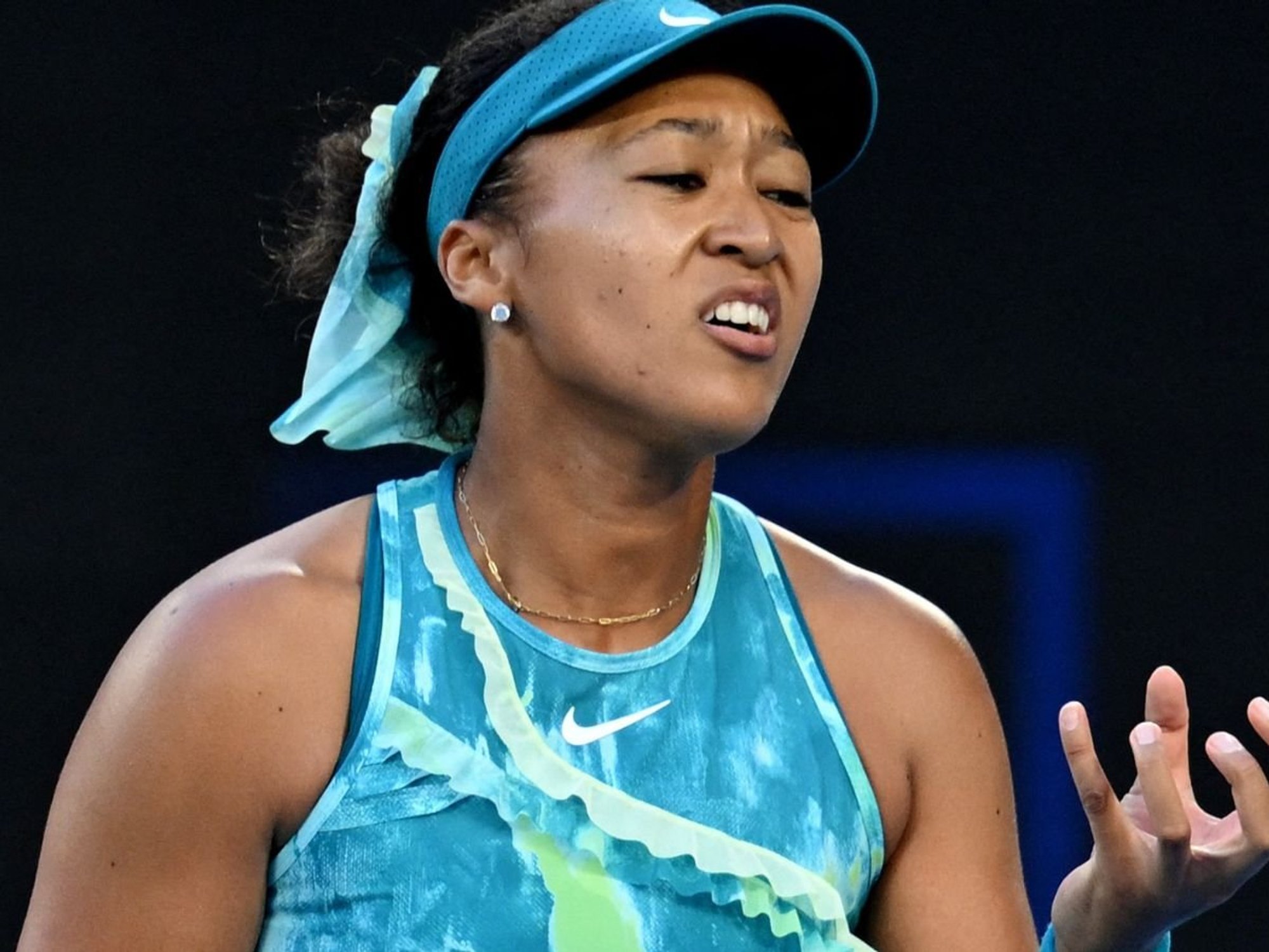 Naomi Osaka withdraws from Australian Open just days after frosty handshake incident