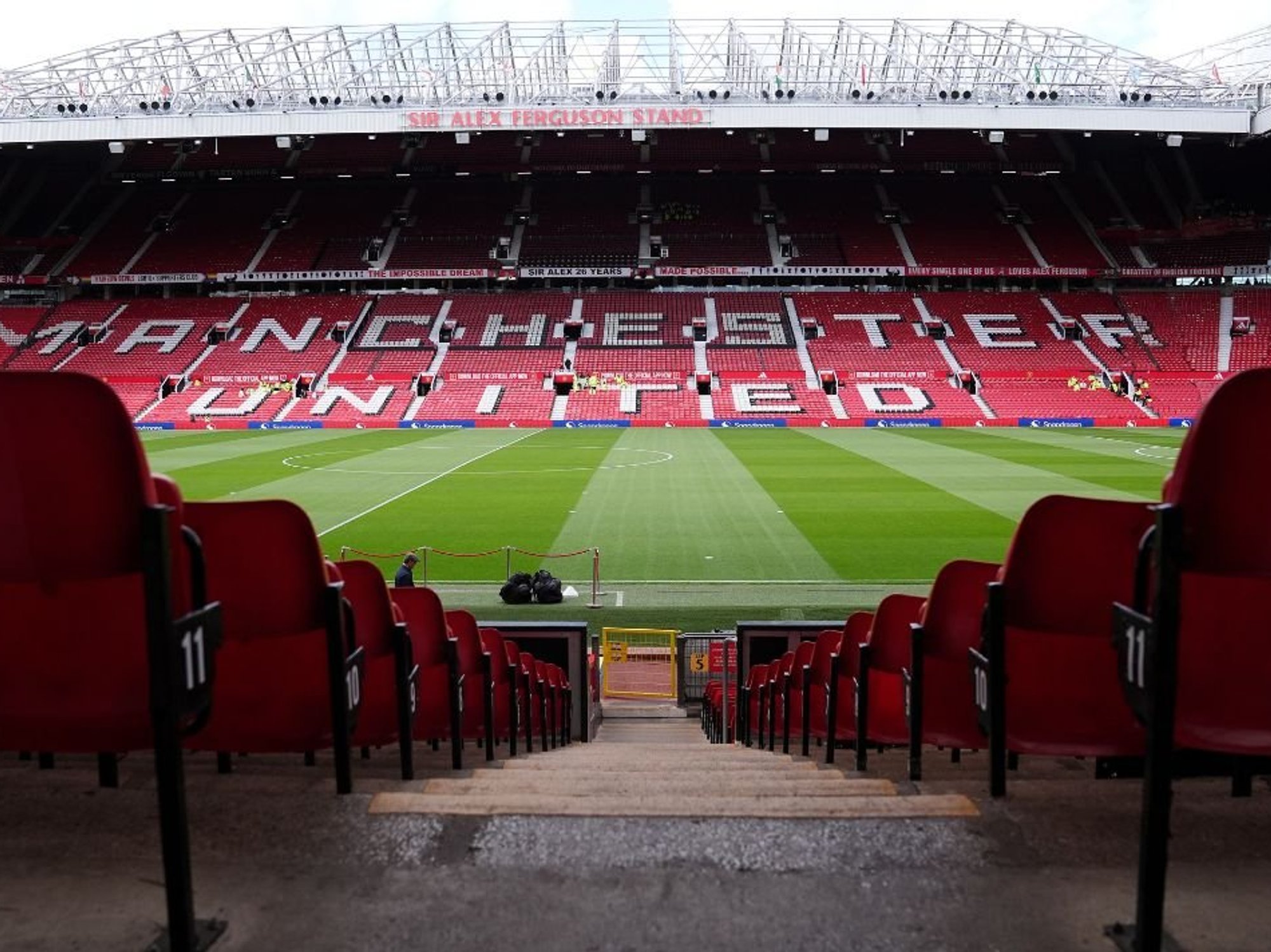 Man Utd receive major boost to food hygiene rating after serving 'raw chicken' in mouse-infested kitchen