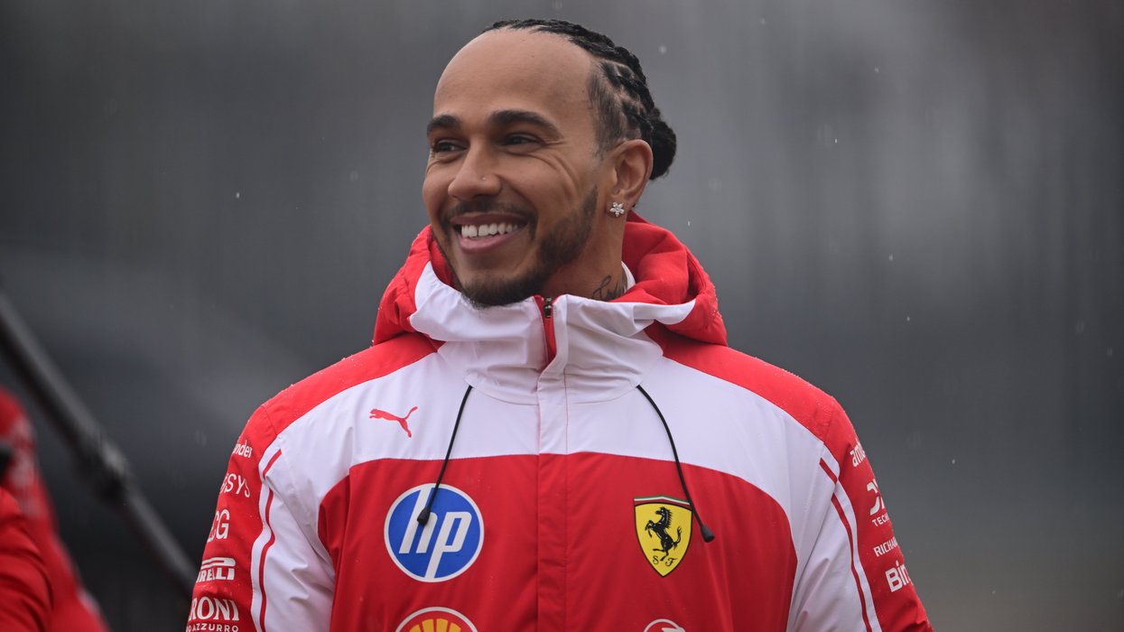 Former F1 star raises Lewis Hamilton 'alarm bells' as start of 2026 season creeps closer