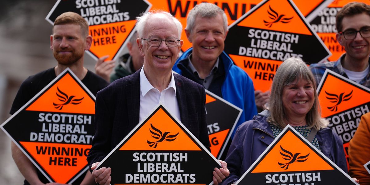 Ex-Deputy FM and Scottish Liberal Democrat leader dies after complications from surgery Ex-Deputy FM and Scottish Liberal Democrat leader dies after complications from surgery