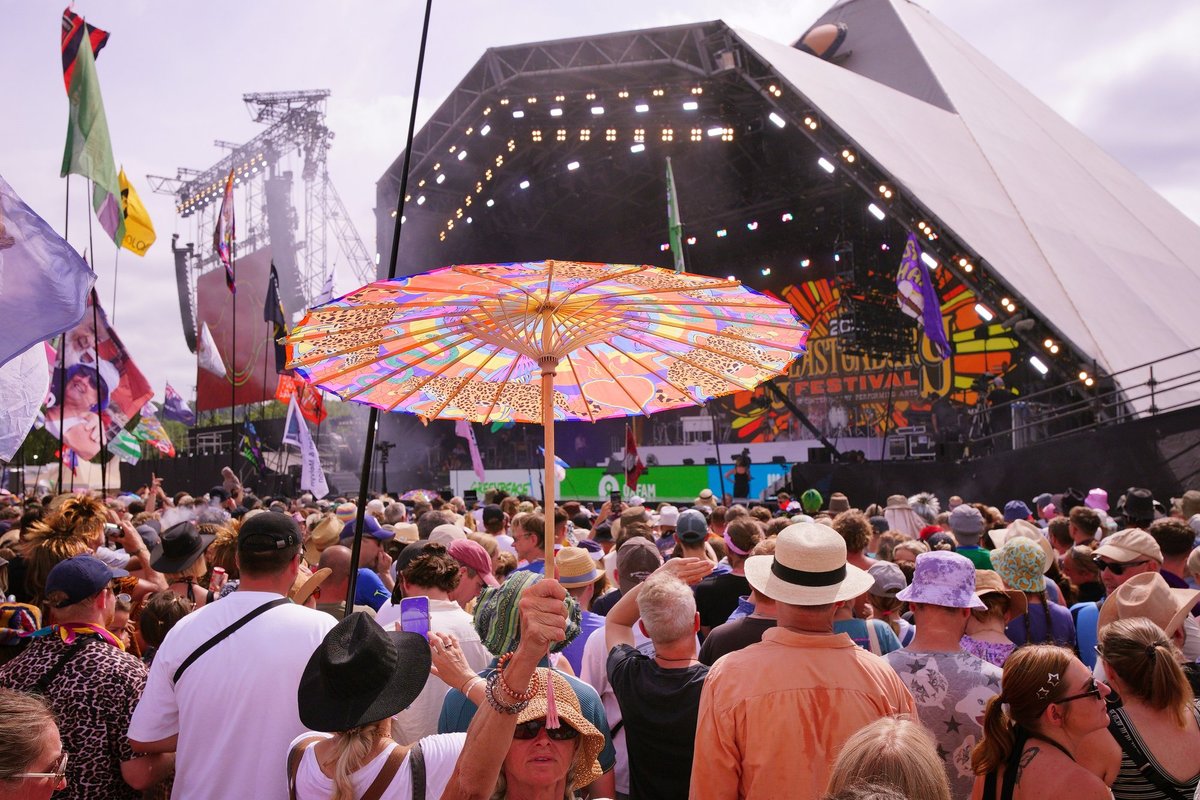 Teachers should receive time off to go to Glastonbury, union boss says