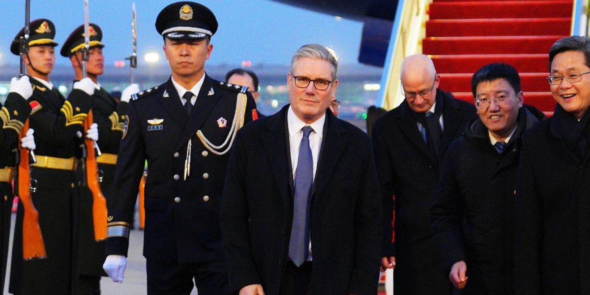 Keir Starmer’s popularity plunges to unprecedented level as half of voters want PM replaced Keir Starmer’s popularity plunges to unprecedented level as half of voters want PM replaced