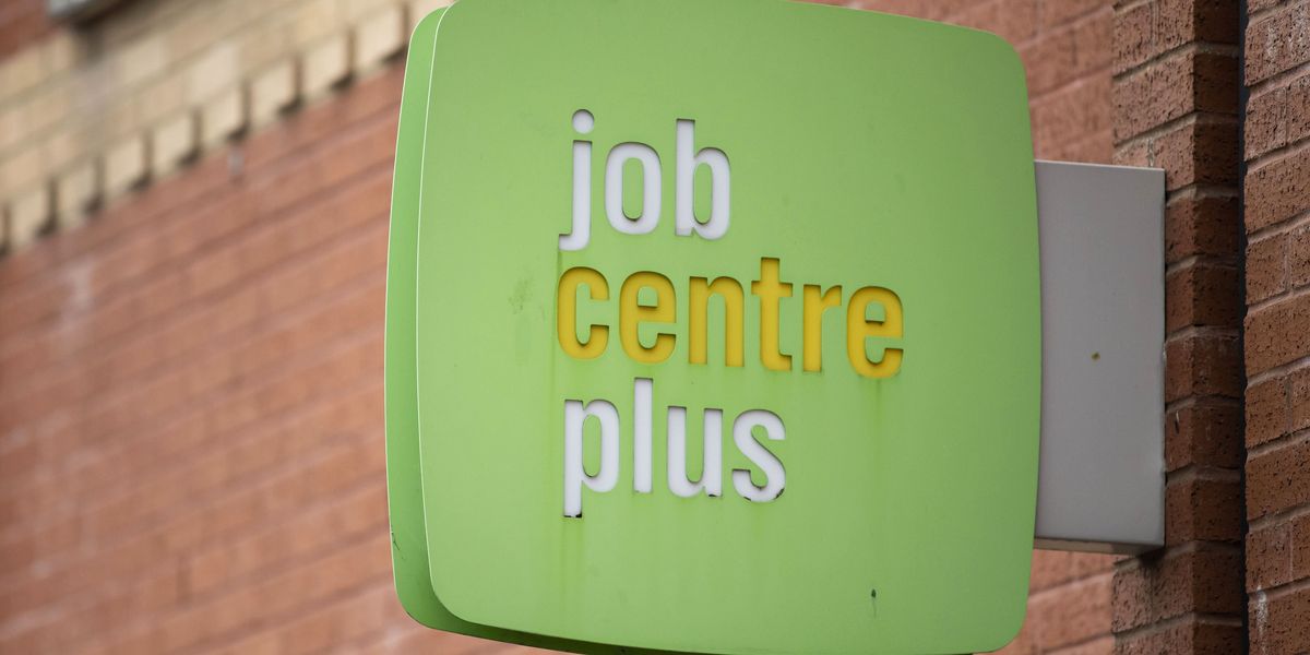 Benefits claimants take home more than six million workers in ‘broken Britain’ Benefits claimants take home more than six million workers in ‘broken Britain’