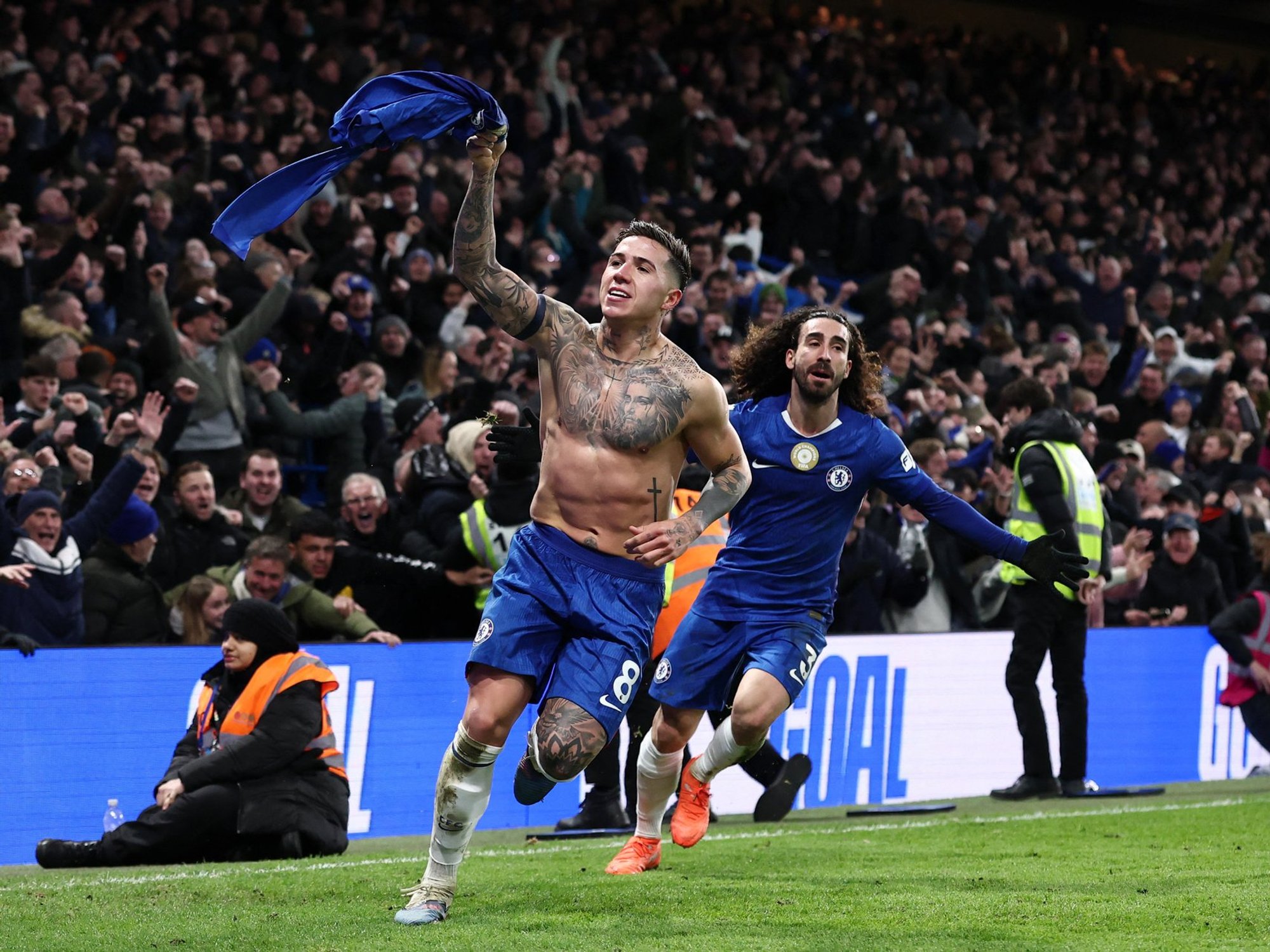 Enzo Fernandez becomes Chelsea hero after last-gasp goal to win West Ham match from 2-0 down