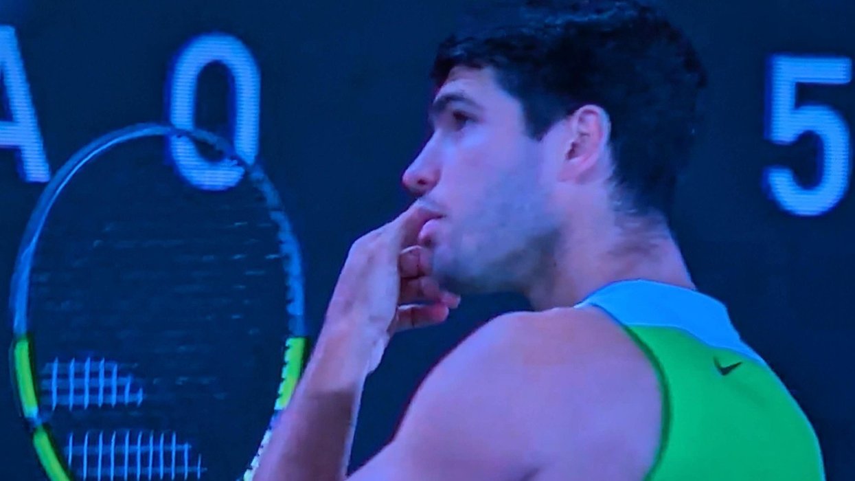 Australian Open final chaos as Carlos Alcaraz stunned over bizarre incident in Novak Djokovic clash