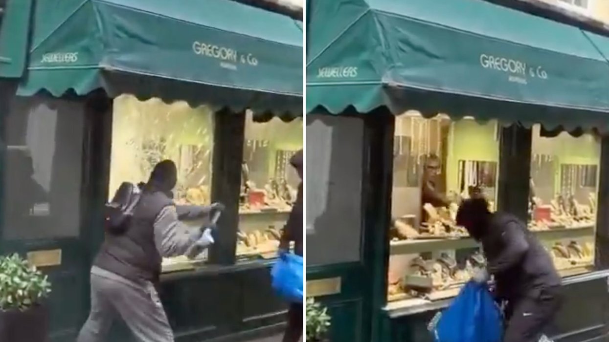 Shocking moment thugs hammer into London jewellery store in broad daylight