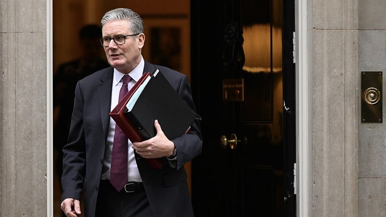 Keir Starmer on brink of Labour revolt over claim of plan to put asylum seekers in new council houses