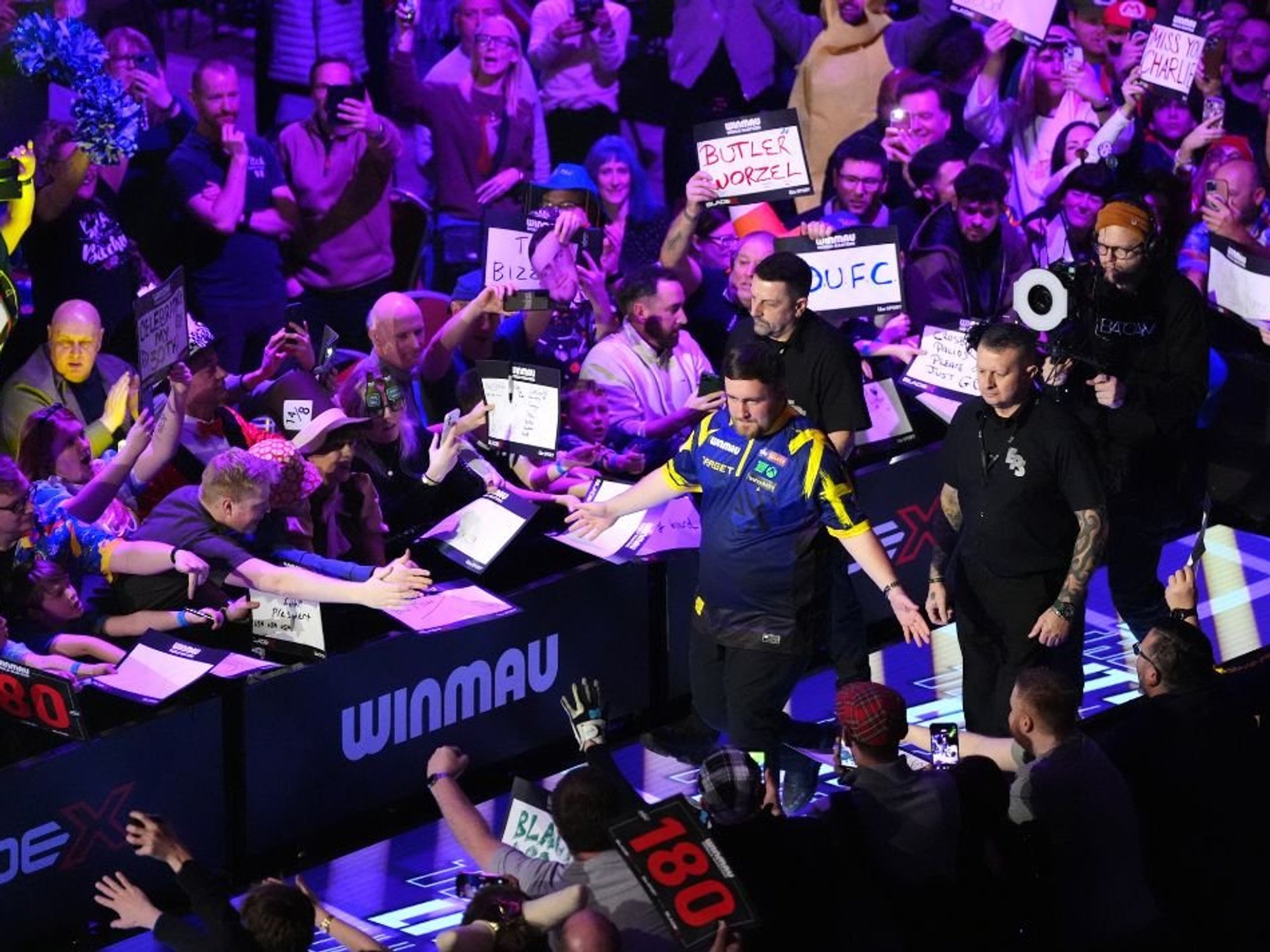 ITV forced into apology after darts fans sing 'Keir Starmer is a w***er' chants