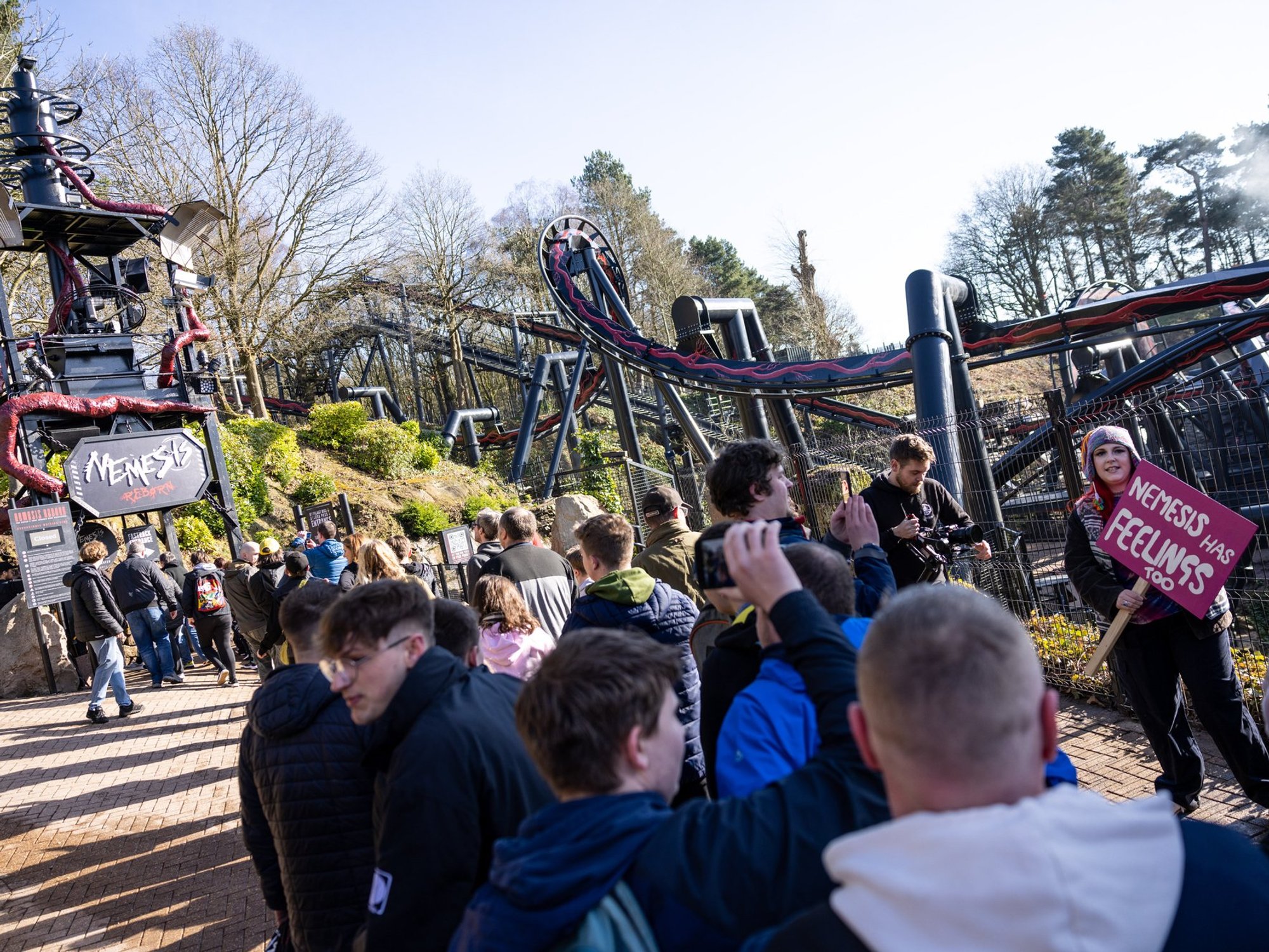 Alton Towers forced to ban people with 'anxiety' from using disability queue-jump pass