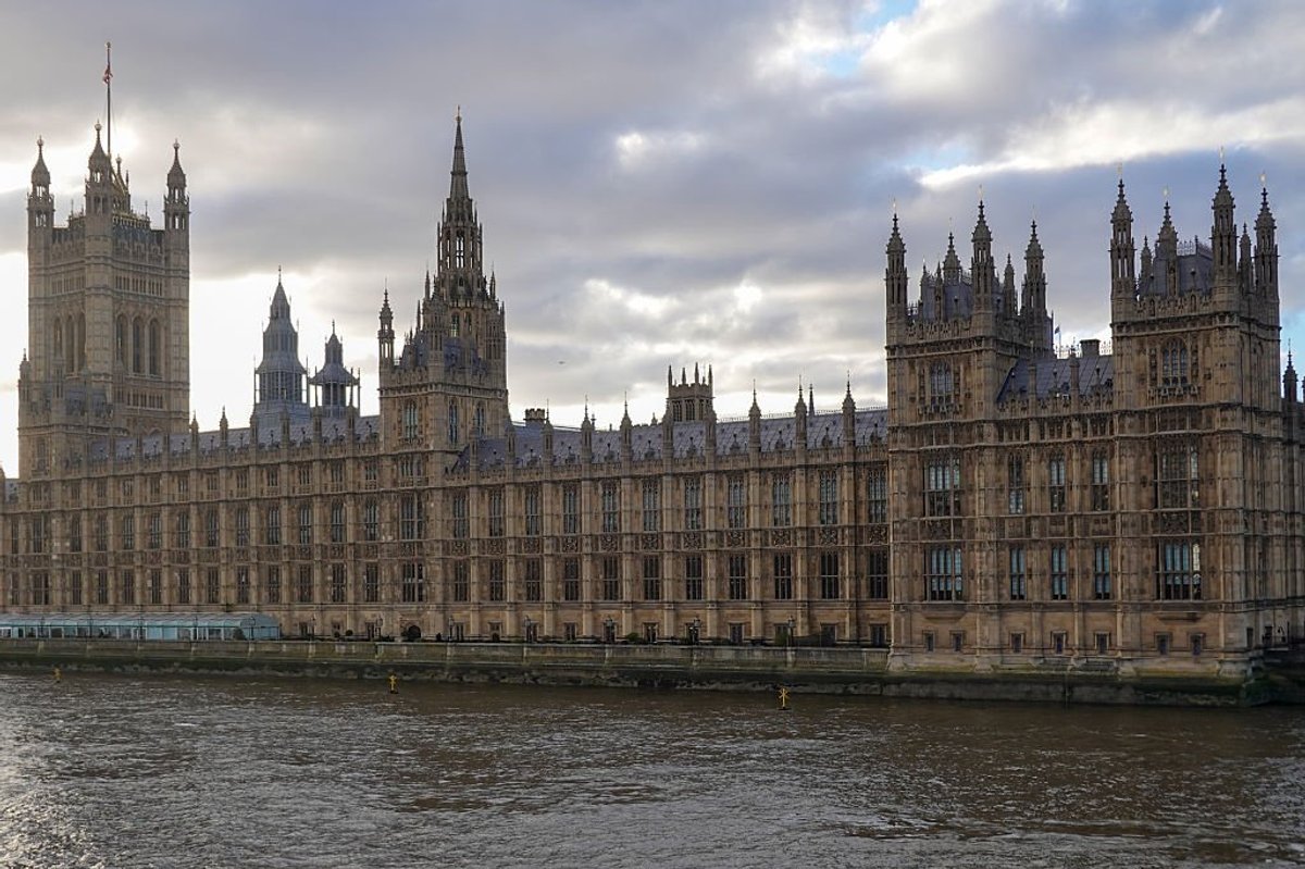 Parliament revamp will cost each taxpayer £1k if MPs refuse to leave House