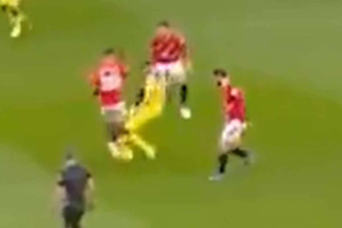 Cristian Romero sent off for Tottenham against Man Utd just days after criticising club hierarchy