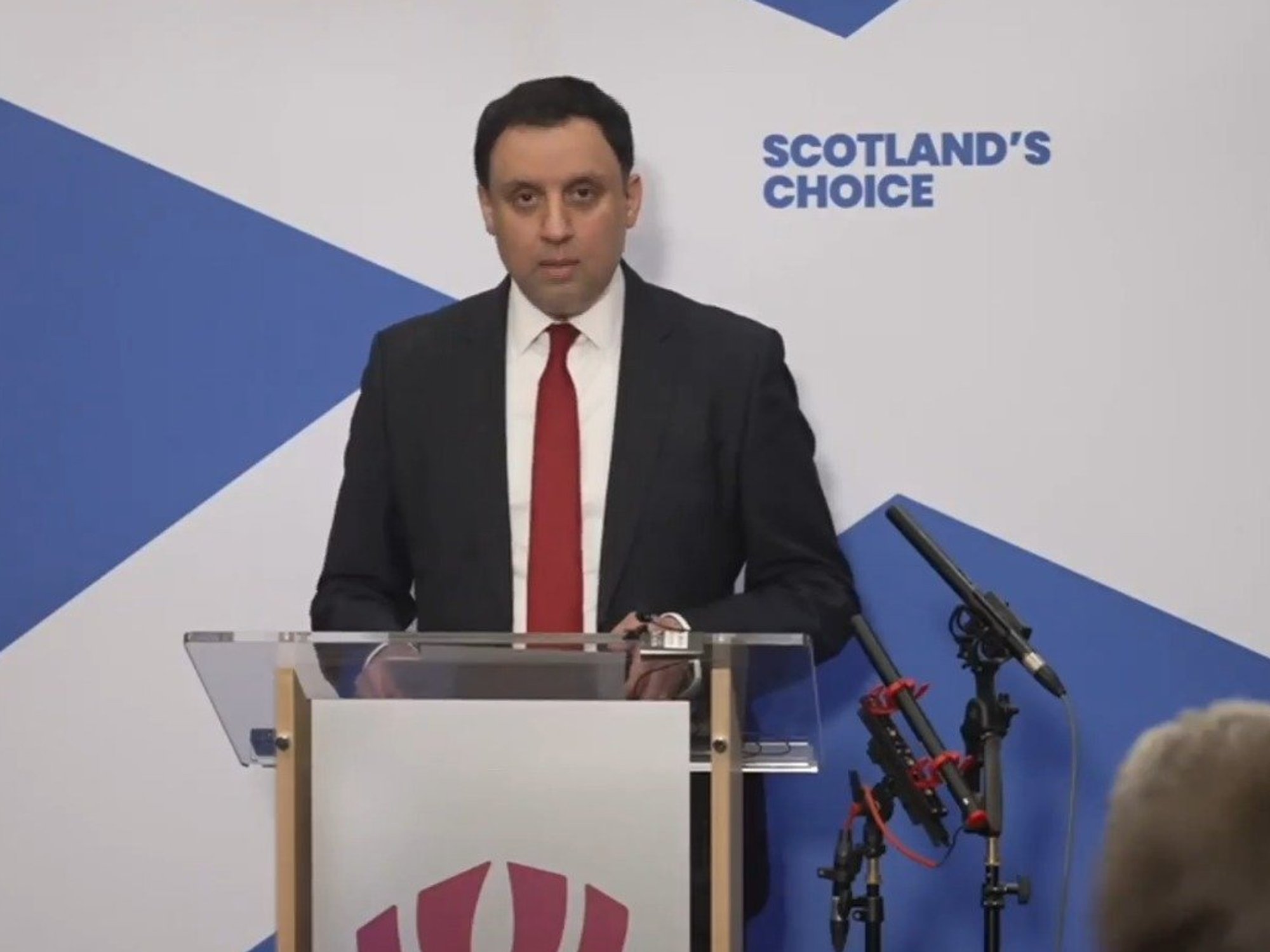 Politics LIVE: Anas Sarwar calls for Keir Starmer's resignation in damning assessment of PM