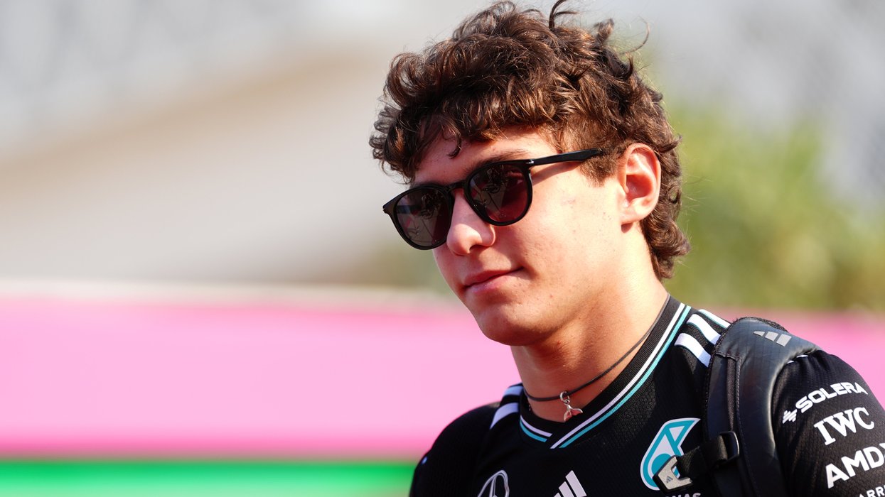 Mercedes star Kimi Antonelli involved in car crash before Bahrain testing with health update given