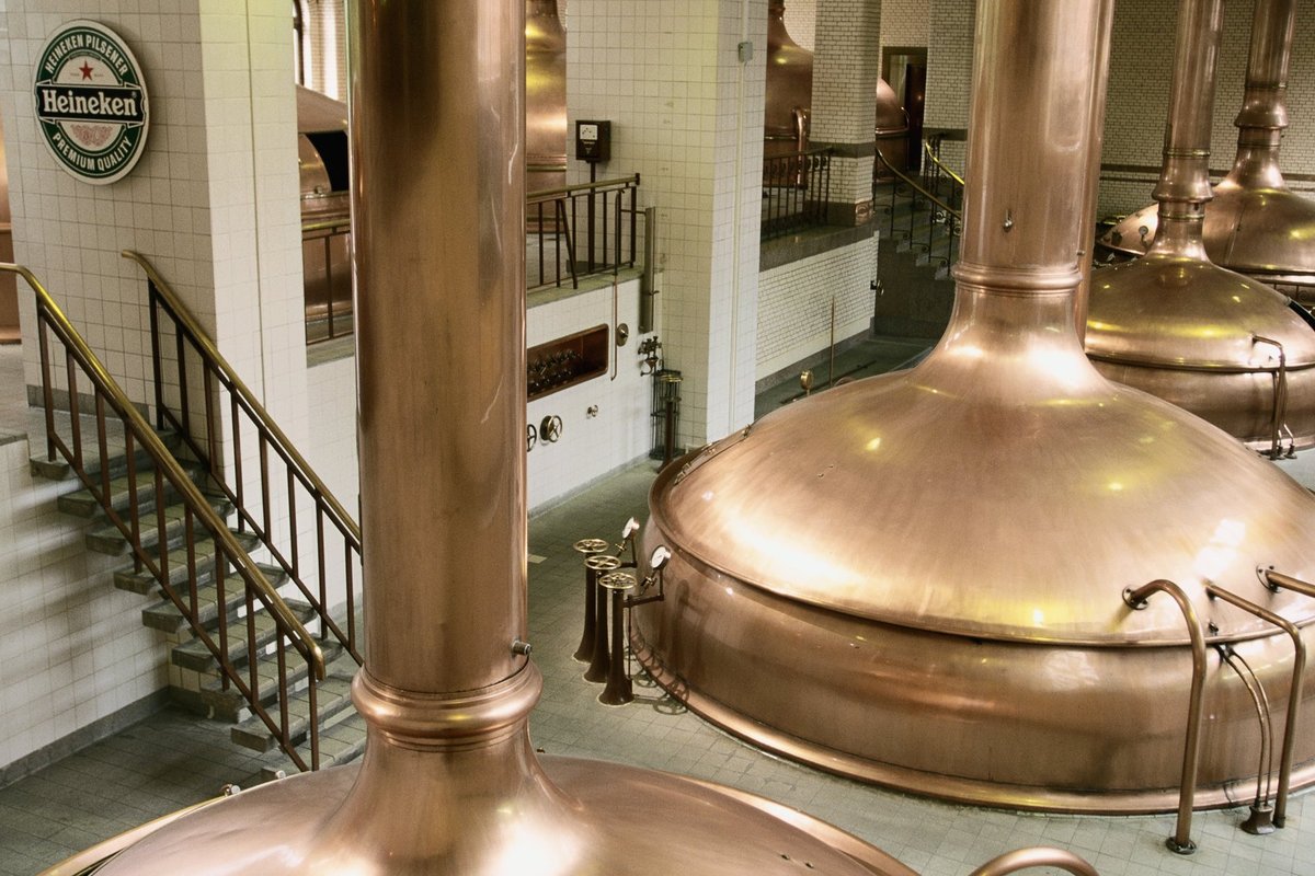 Heineken to slash 6,000 jobs as beer sales decline - with fears UK roles at risks