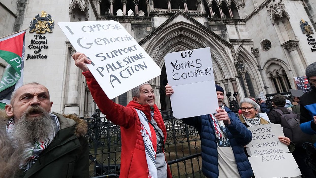 Met Police refuses to arrest Palestine Action supporters despite group remaining banned even after court win