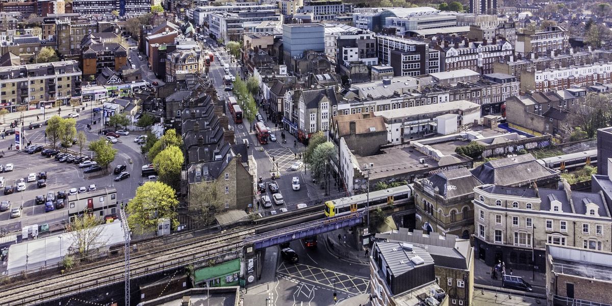 London news: Schoolchildren urged to bring weapons for four-month ‘war’ on streets London news: Schoolchildren urged to bring weapons for four-month ‘war’ on streets