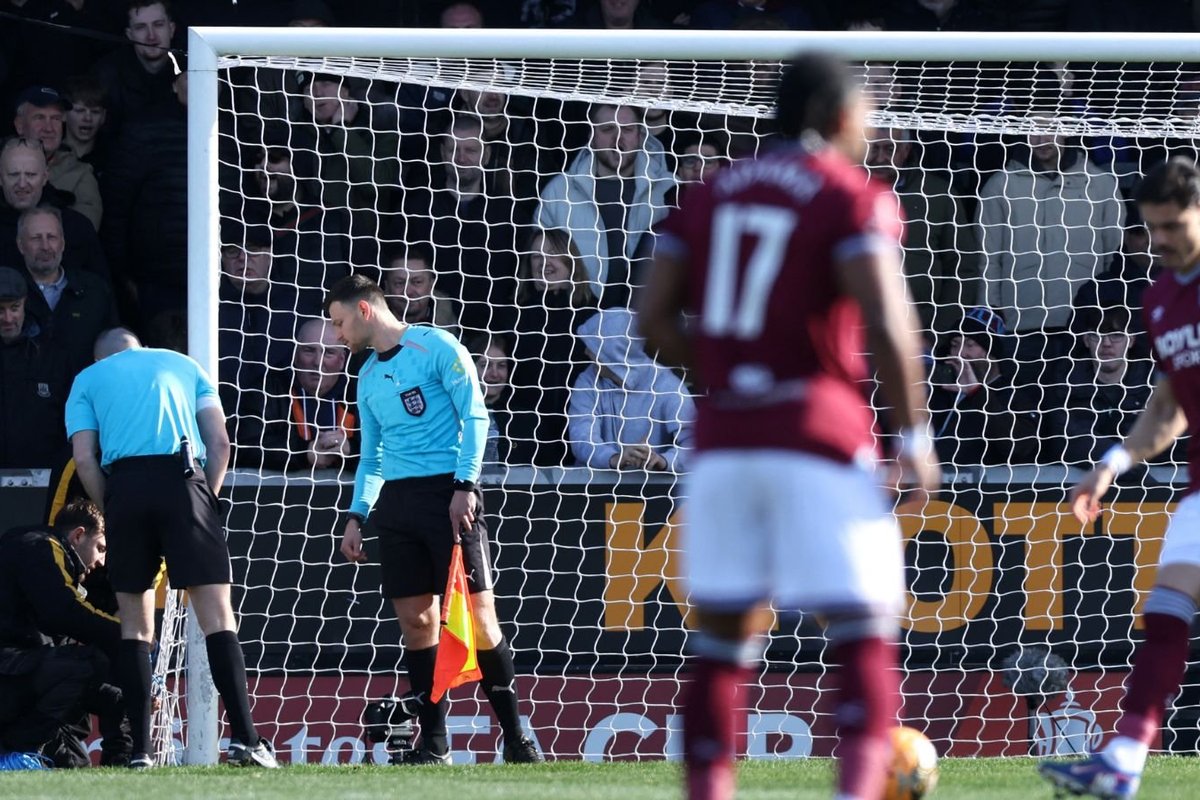Burton and West Ham FA Cup clash delayed for bizarre reason with groundsman forced to take action