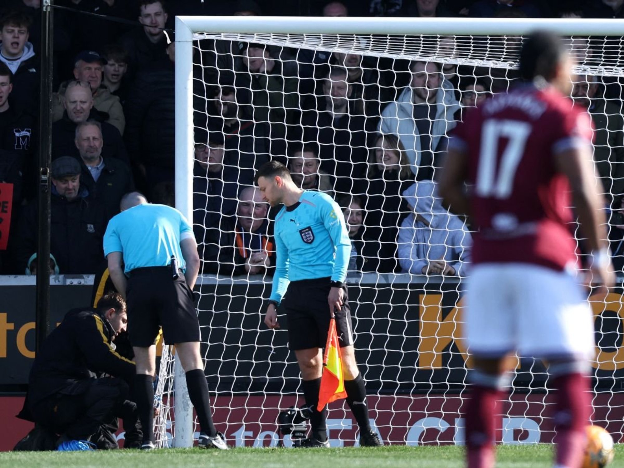 Burton and West Ham FA Cup clash delayed for bizarre reason with groundsman forced to take action