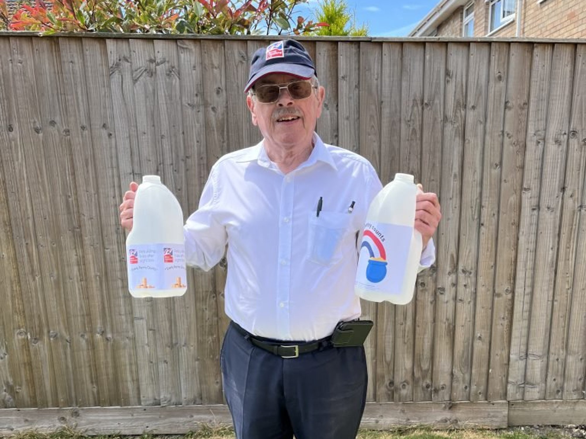 Blind veteran, 79, fundraising for military charity collecting pennies in old milk bottle