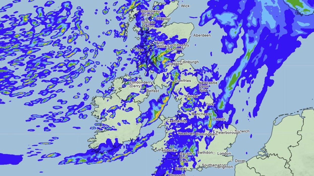 UK weather: Scandinavian deep storm threatens torrential rain as deluge fears spark 200 flood warnings