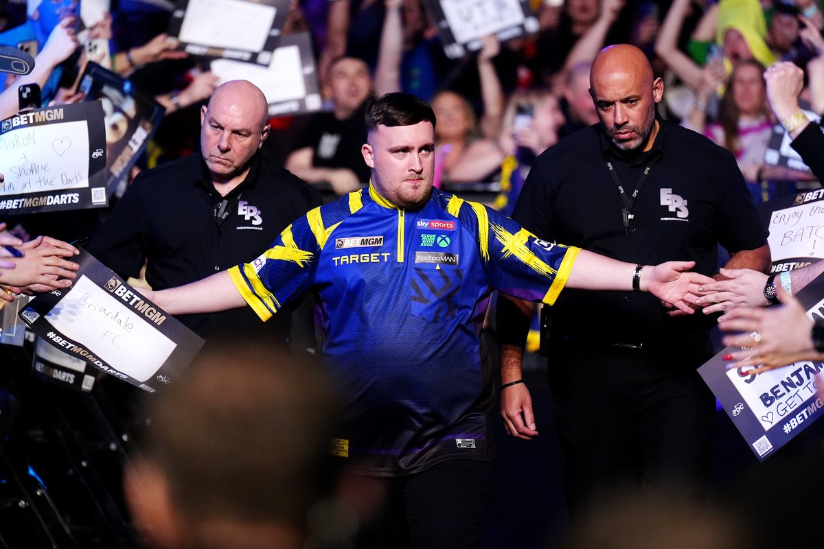 Luke Littler hints at making major change after 19-year-old darts star signed record £20m deal