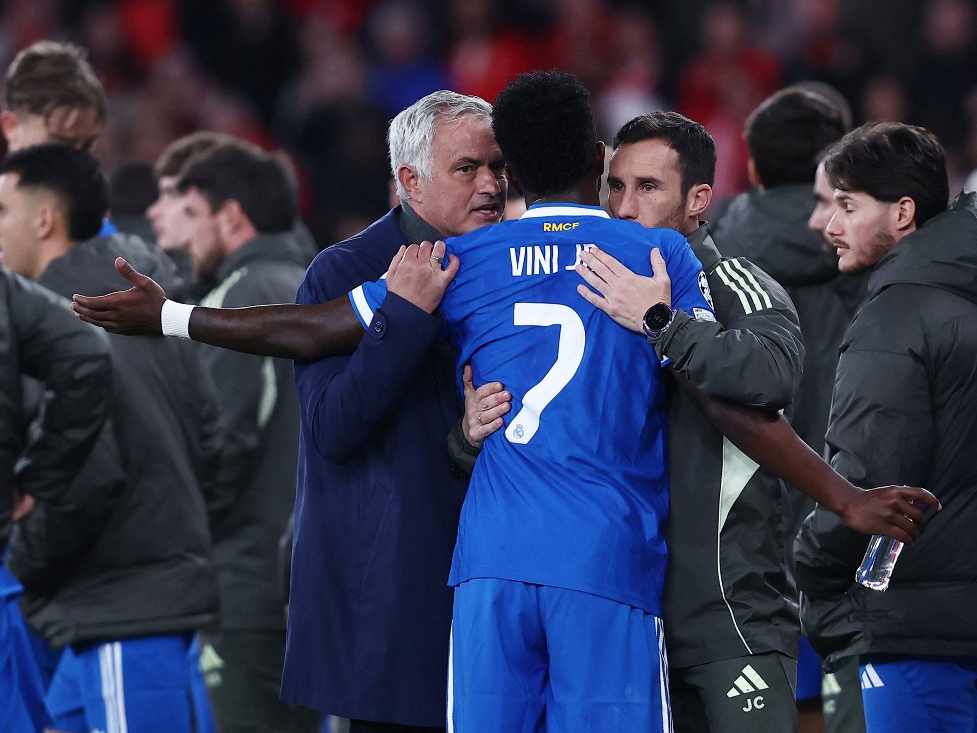 Football pundits rally against Jose Mourinho after Benfica and Real Madrid racism controversy