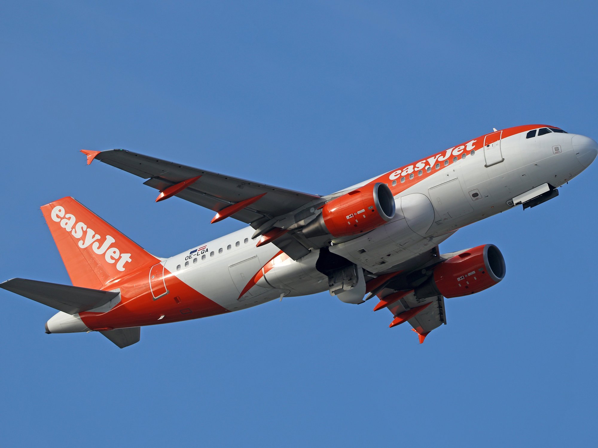 EasyJet passengers receive full £900 refund after flight moved forward by 11 hours