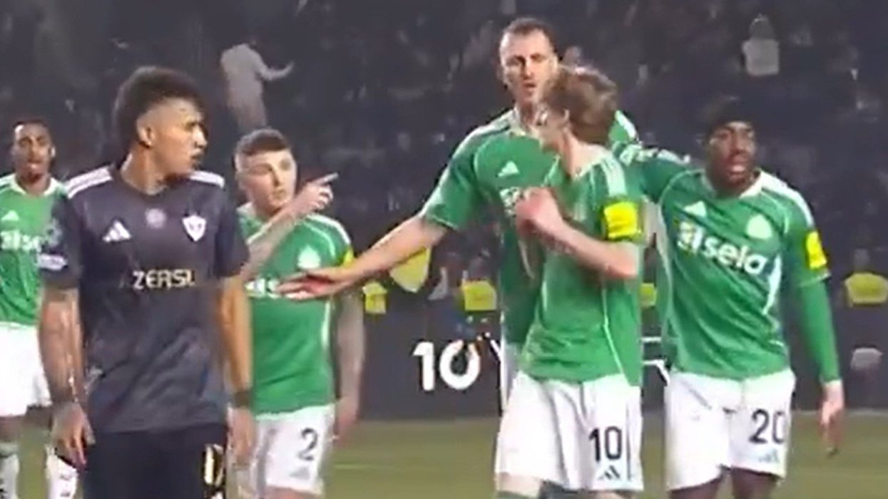 Anthony Gordon and Kieran Trippier clash at half-time despite Newcastle scoring five times against Qarabag