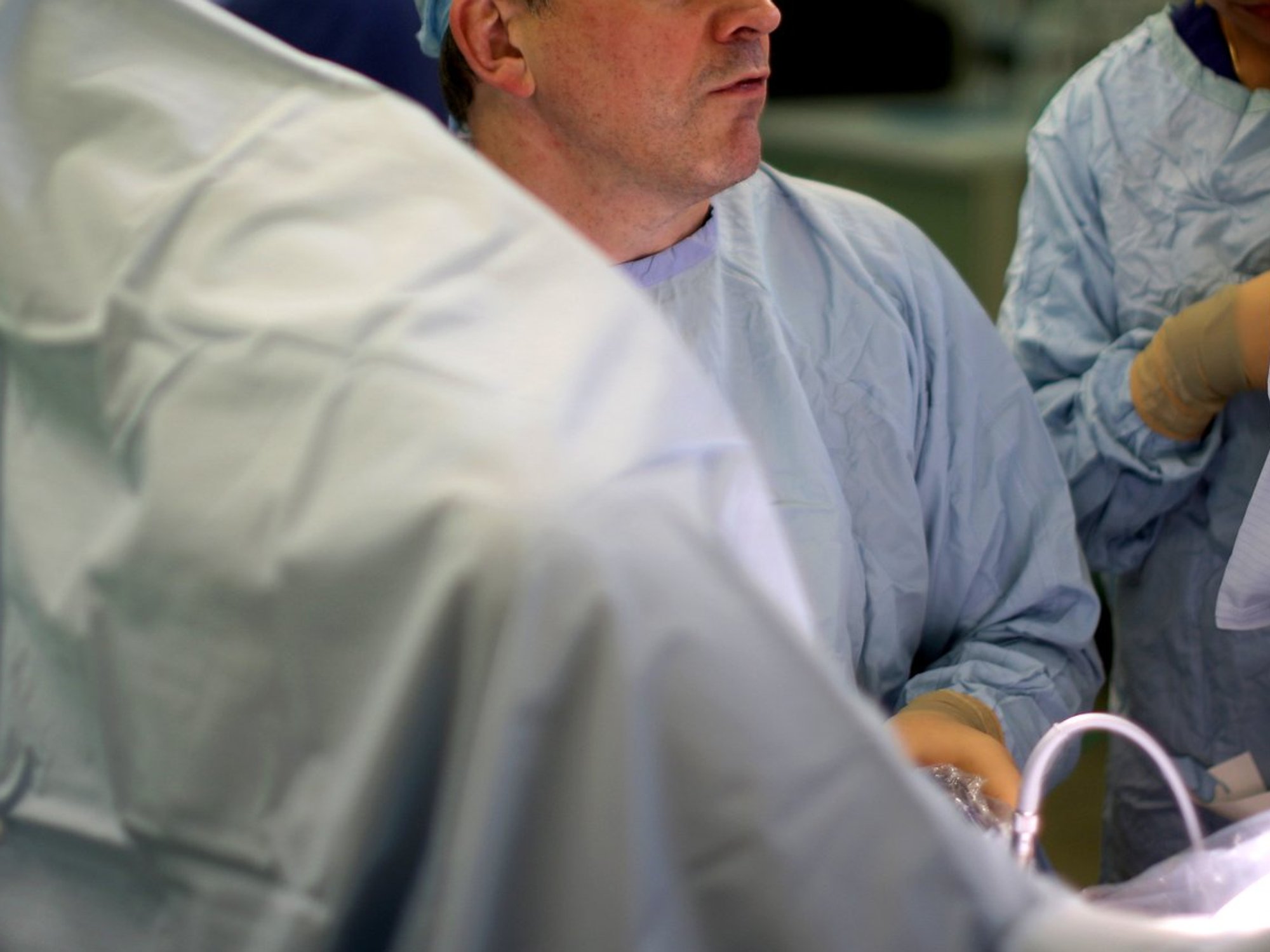 Thousands of hip and knee operations at threat of being CANCELLED due to major blunder involving NHS