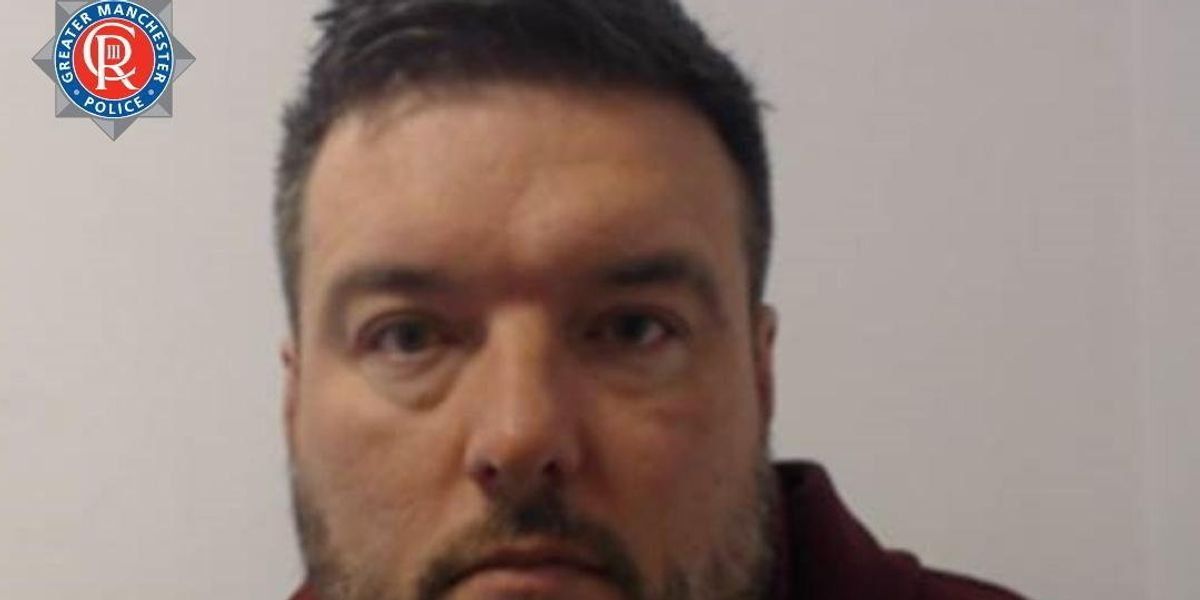 Fraudster stole almost £900k from benefits claimants Fraudster stole almost £900k from benefits claimants