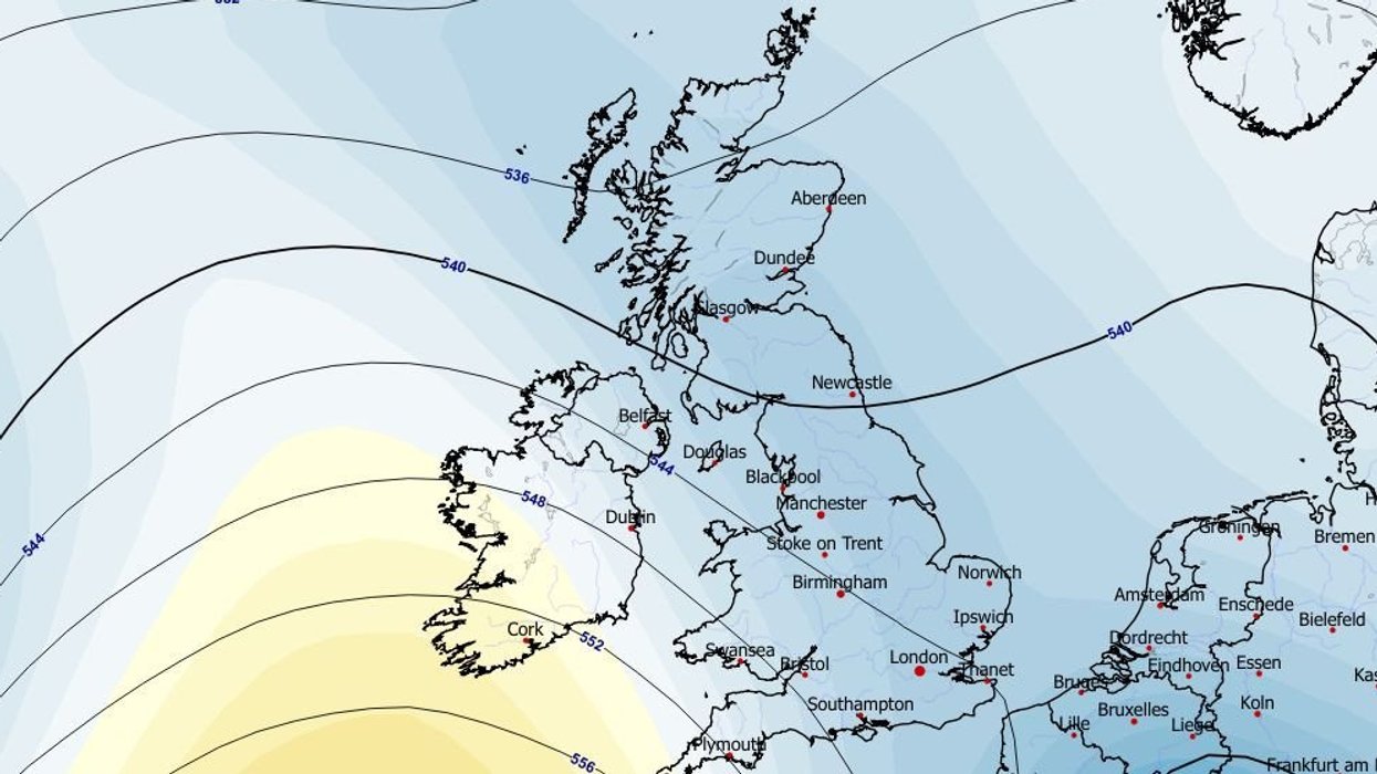 UK weather: Arctic shiver sends temperatures tumbling before Britain basks in 'warmest weekend of the year so far'