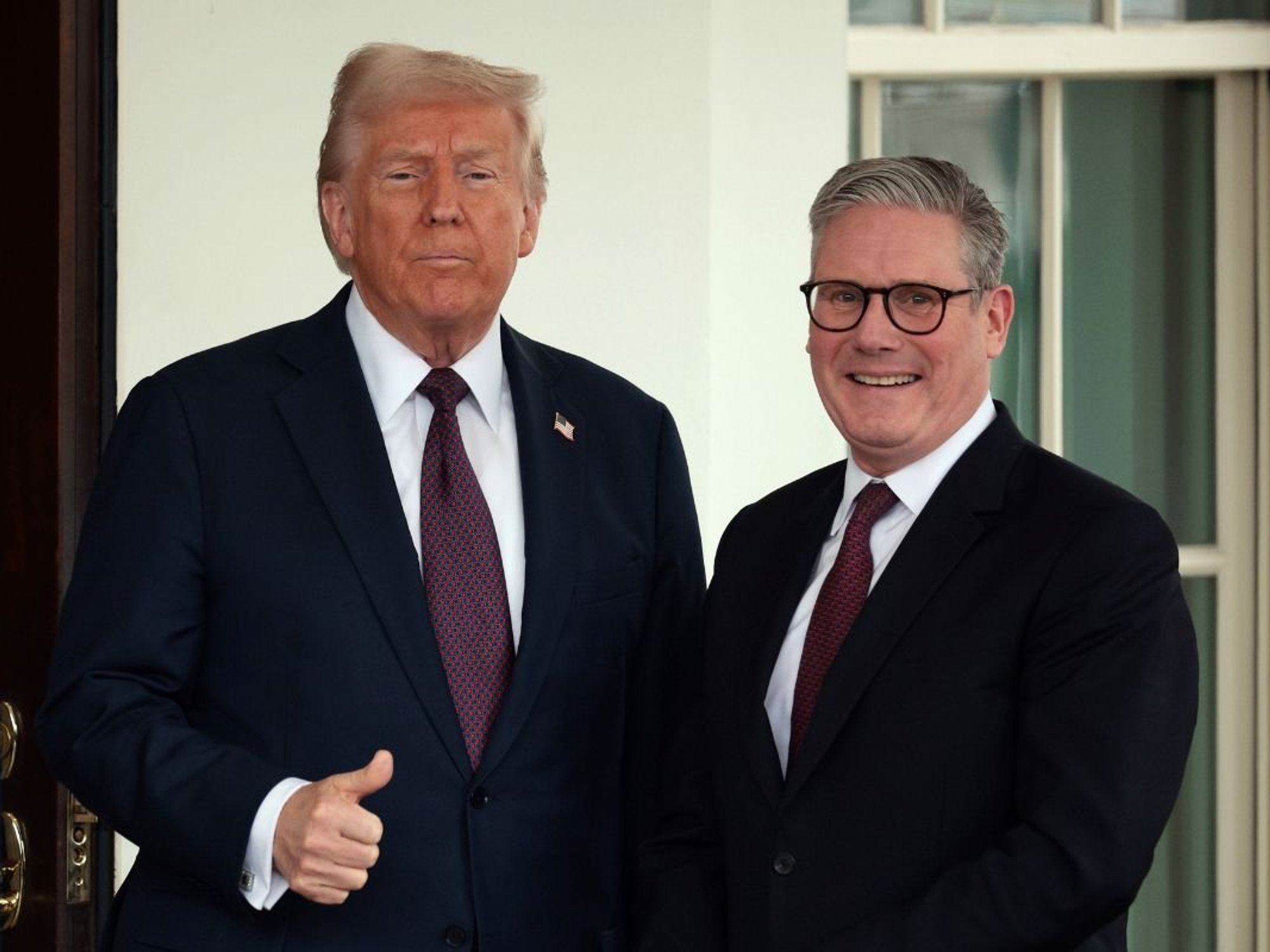 Politics LIVE: Keir Starmer 'must go if Chagos surrender deal destroys alliance with Donald Trump...