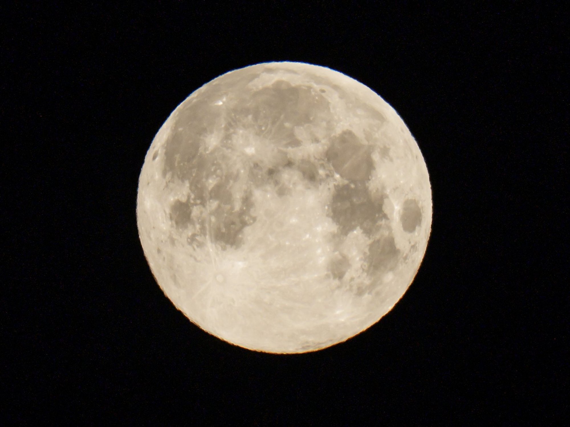 Nasa announces date humans will be sent back around Moon in first crewed lunar voyage in half a century