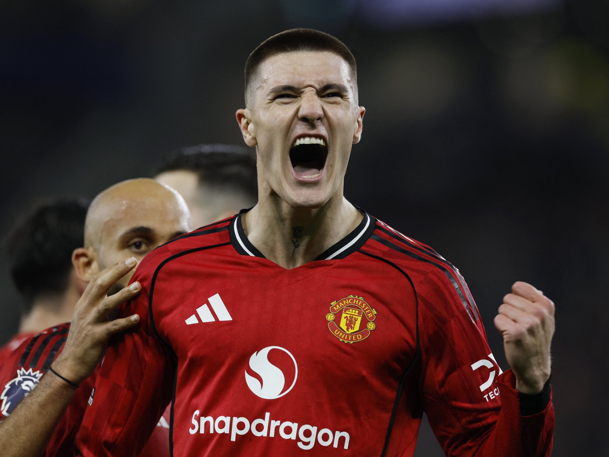 Man Utd edge Everton after Benjamin Sesko winner to boost Champions League hopes