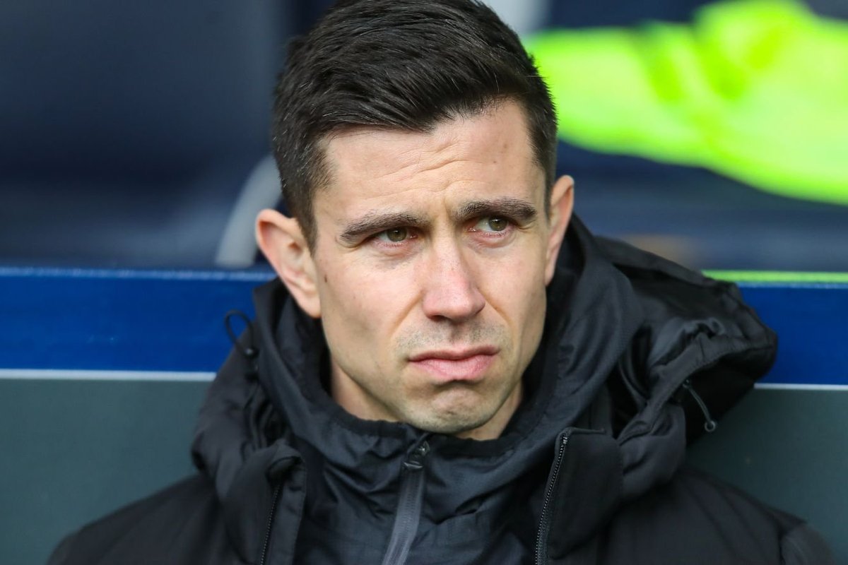 Championship club release brutally short statement as manager sacked just six weeks into job