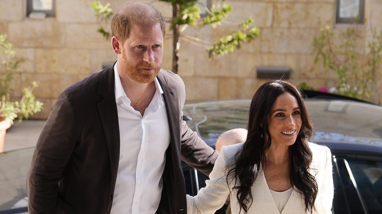 Meghan Markle and Prince Harry will not meet with royals during trip overseas