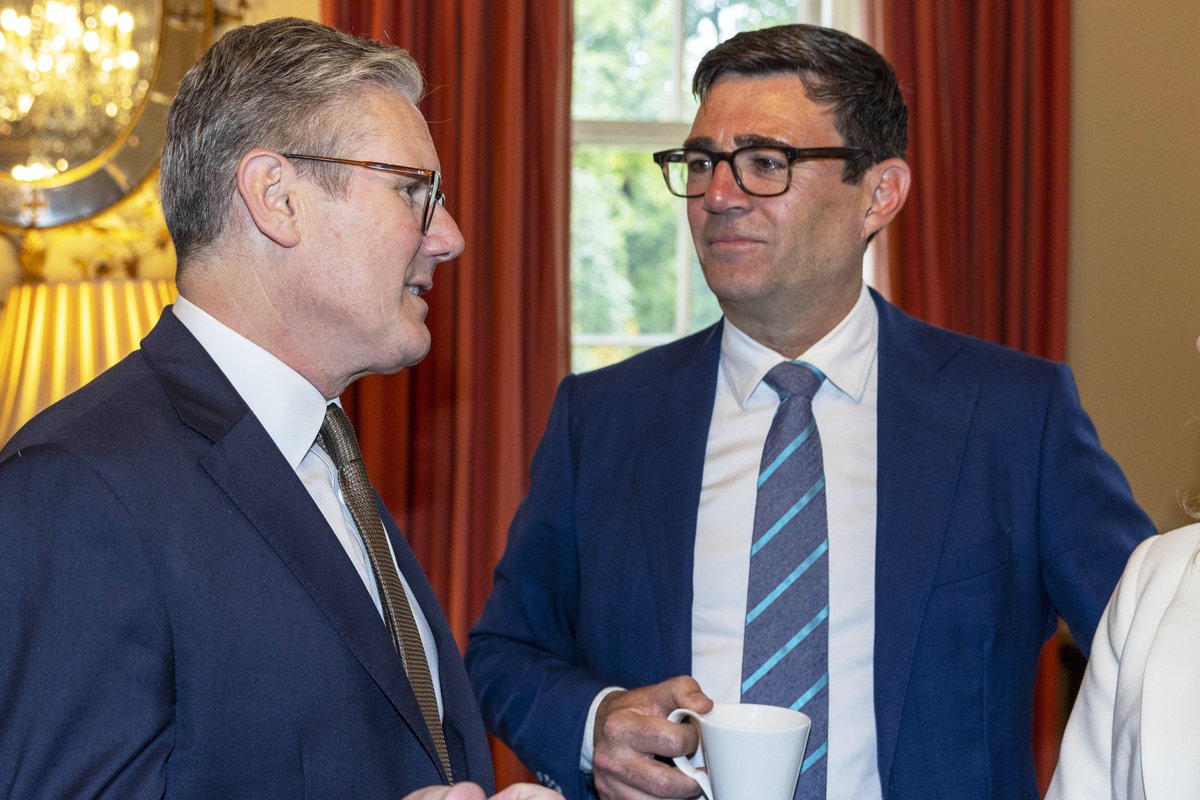 Keir Starmer secretly meets Andy Burnham behind closed doors to bury the hatchet with leadership rival