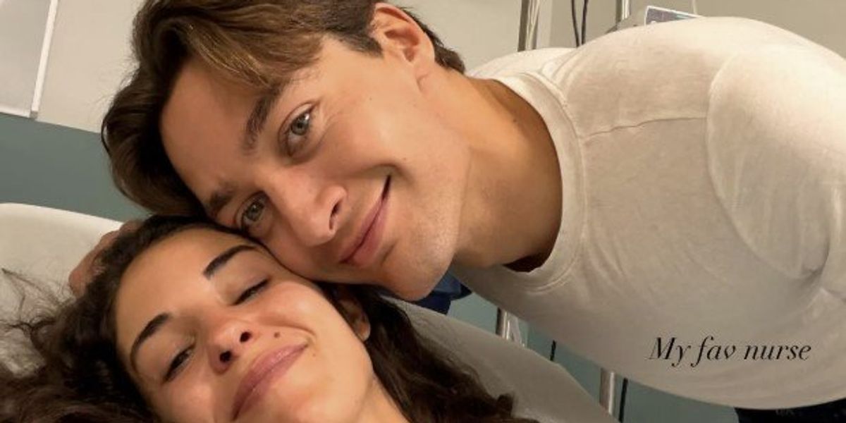 Mercedes star George Russell’s girlfriend undergoes emergency surgery after ’12 hours of vomiting’ Mercedes star George Russell’s girlfriend undergoes emergency surgery after ’12 hours of vomiting’