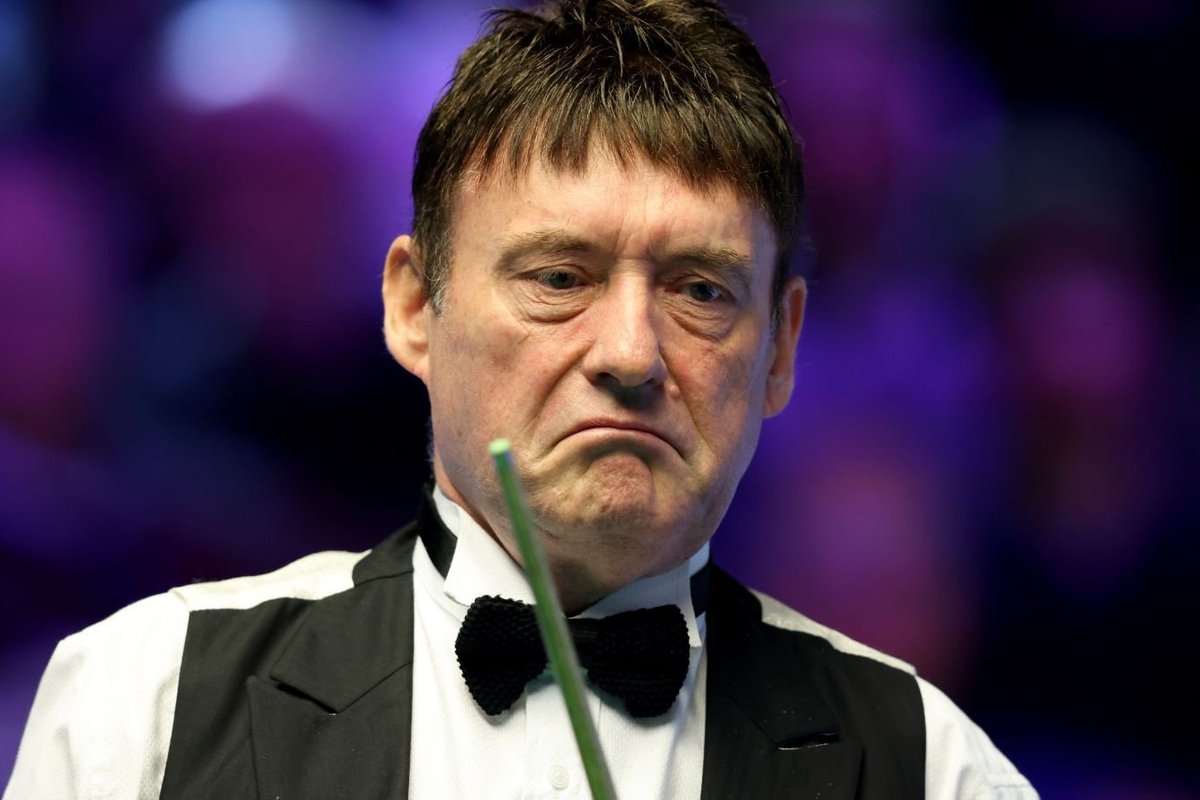 Jimmy White gives verdict after referee berates snooker star in front of crowd before match