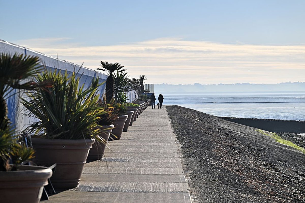UK weather: Britain may feel ‘more like autumn’ as winter-to-spring gears grind into action to deliver sunshine