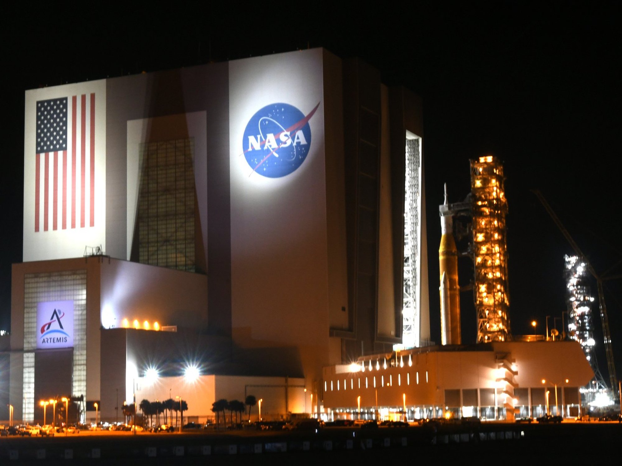 Nasa 'cancels' Artemis III moon landing as space agency issues update on latest lunar mission