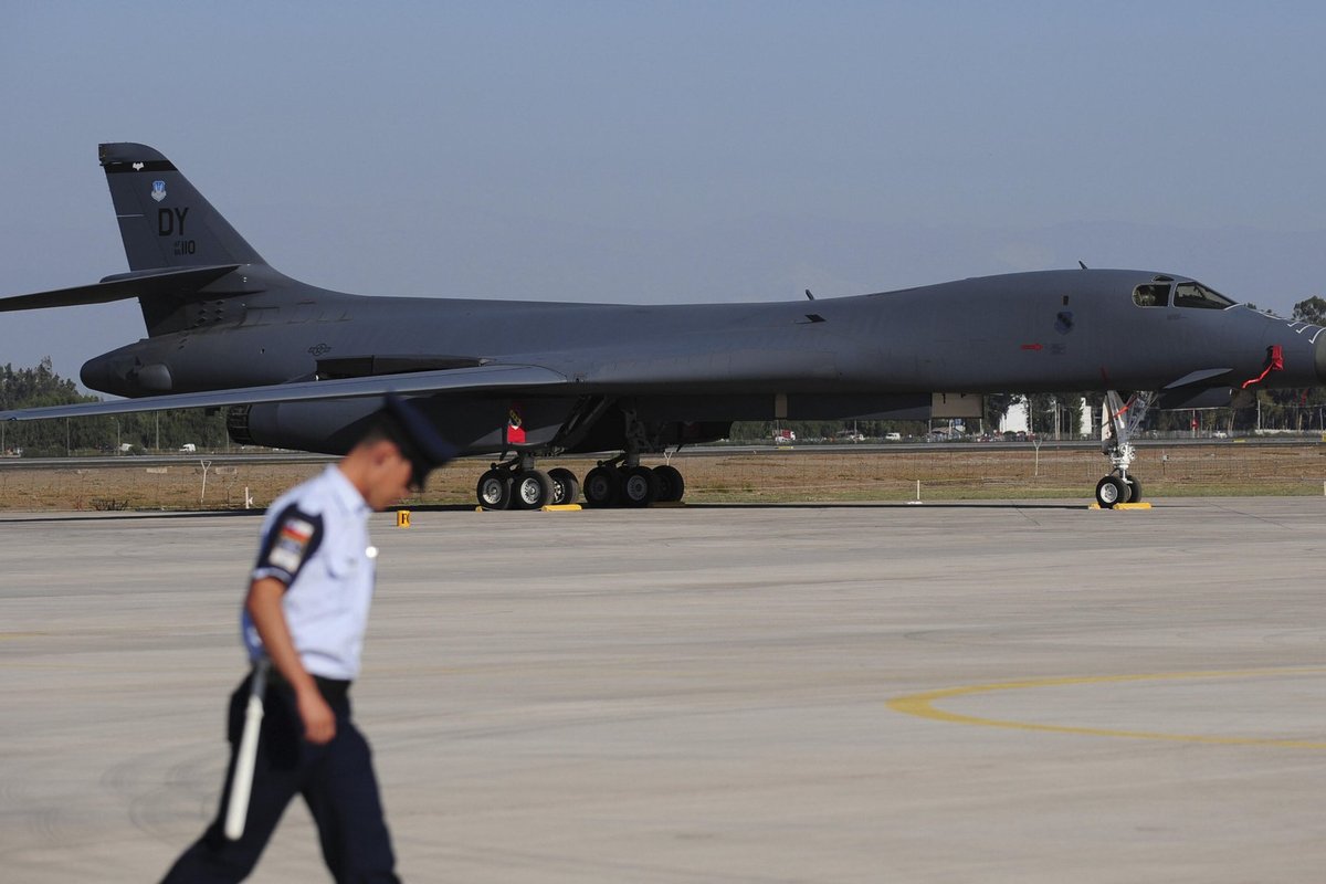 US bombers to arrive in Britain within days ahead of critical Iran mission