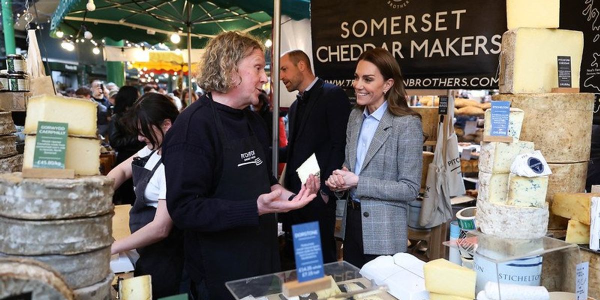 Catherine and William help out at Borough Market as they get their hands dirty at iconic food destination Catherine and William help out at Borough Market as they get their hands dirty at iconic food destination
