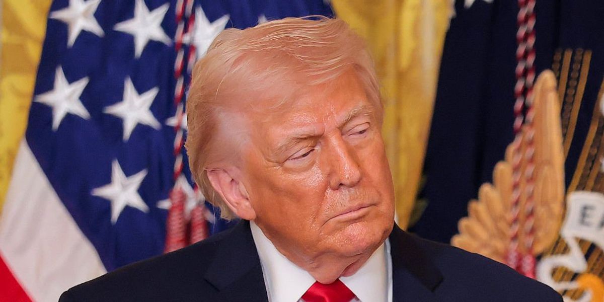 Donald Trump deports hundreds of convicted criminals to Britain amid Ice crackdown Donald Trump deports hundreds of convicted criminals to Britain amid Ice crackdown