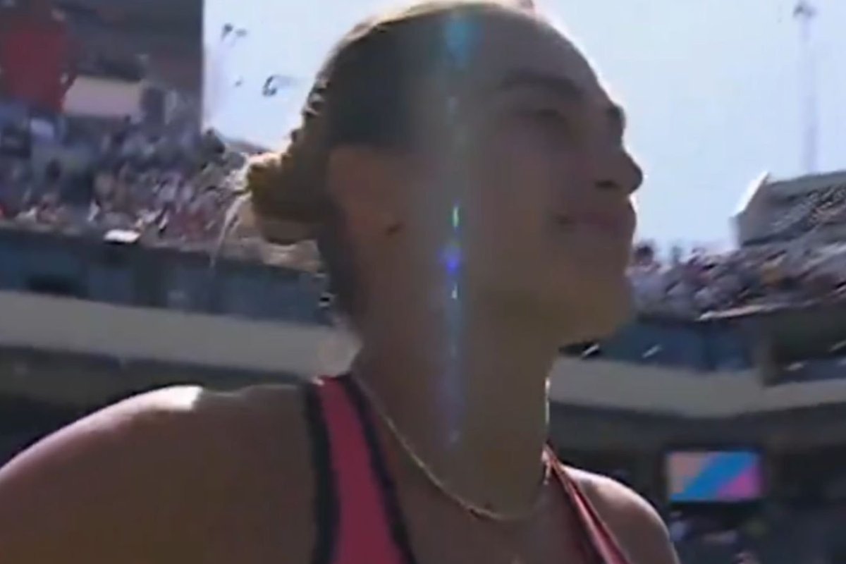 Tennis commentator makes Aryna Sabalenka blunder in front of thousands
