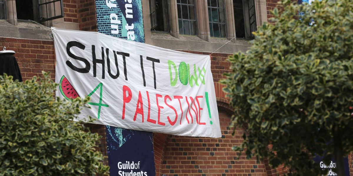 Jewish students feeling shunned by antisemitic flatmates after ‘disturbing’ report exposes raft of issues Jewish students feeling shunned by antisemitic flatmates after ‘disturbing’ report exposes raft of issues