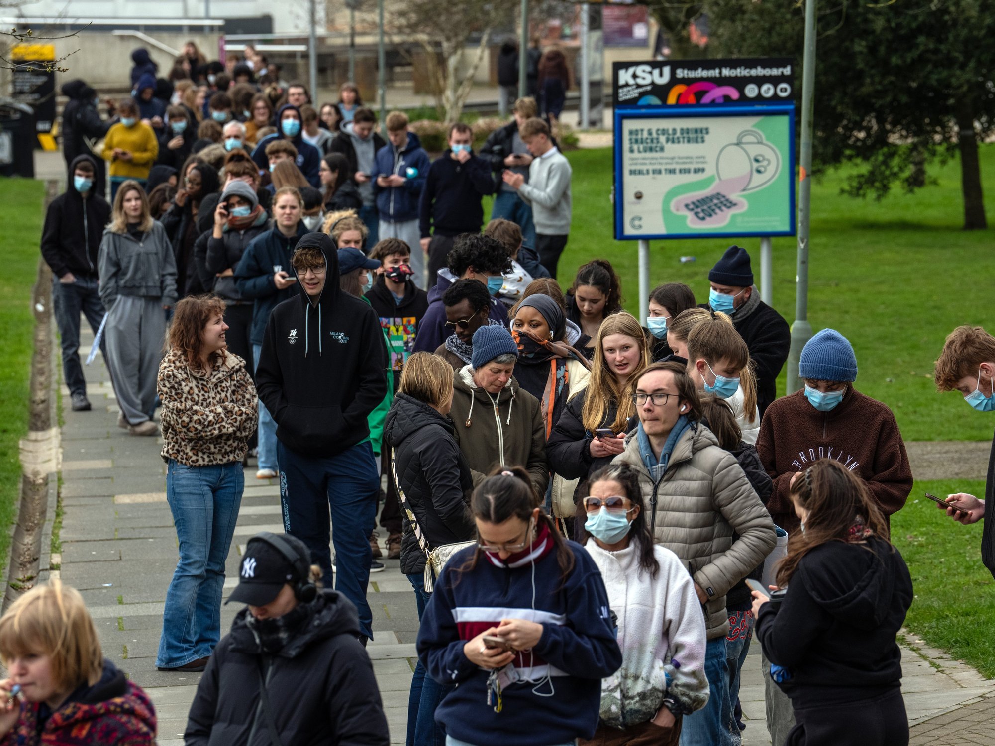 Officials reveal new details about deadly meningitis outbreak that left two students dead