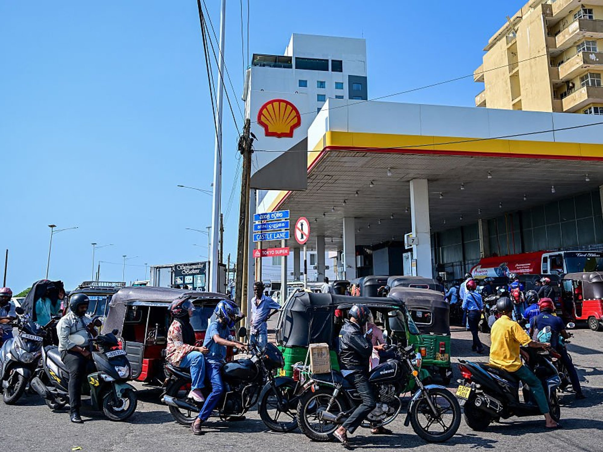Sri Lanka declares all Wednesdays OFF in desperate bid to conserve fuel
